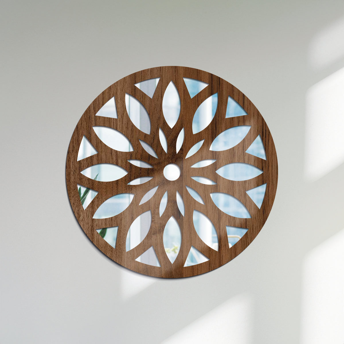 Flor creciente - Espejo decorativo 30 cm en madera