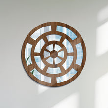 Cargar imagen en el visor de la galería, Crecimiento - Espejo decorativo 30 cm en madera
