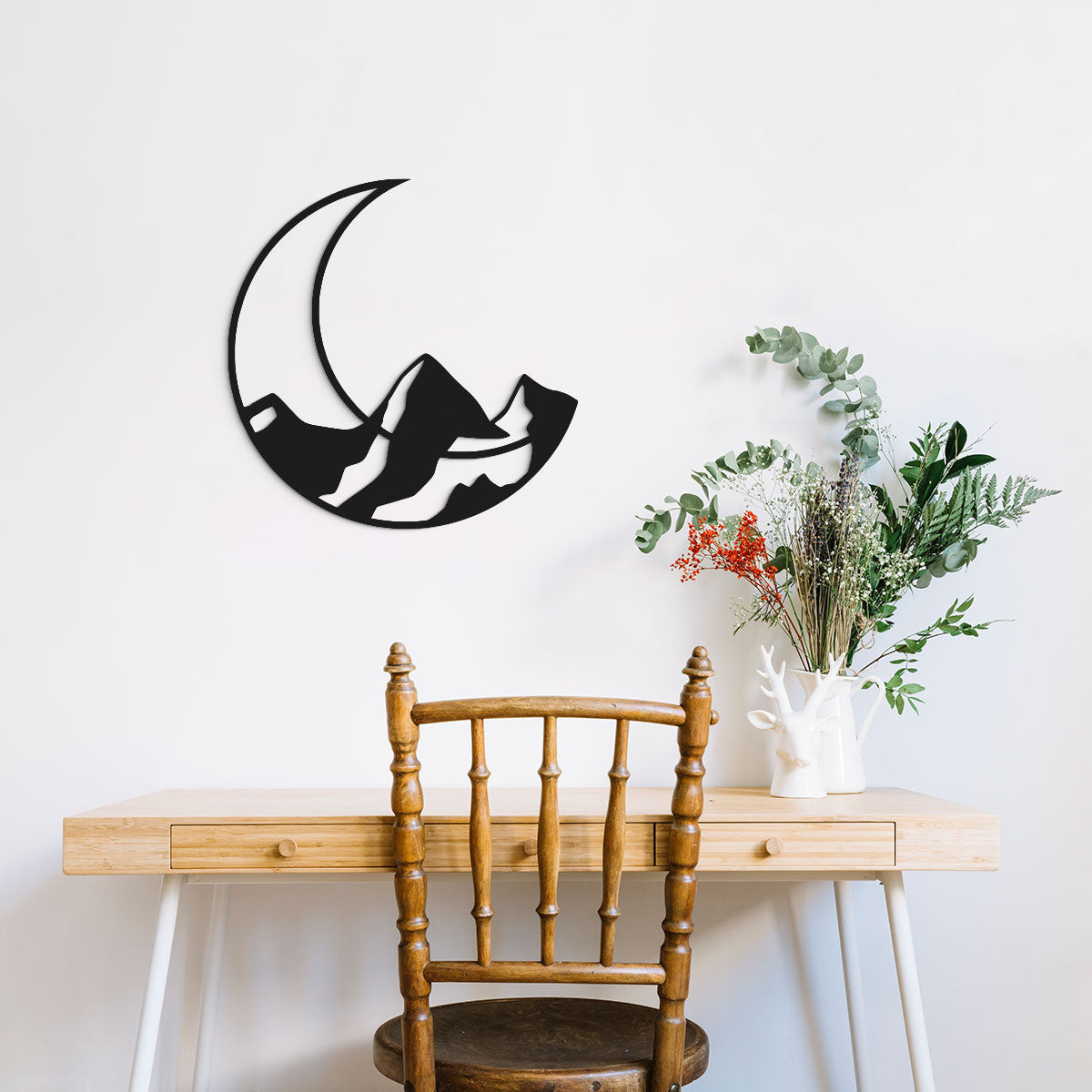 Luna con montaña - Figura decorativa en madera