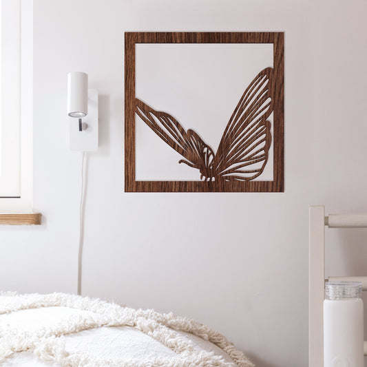 Mariposa volando - Cuadro decorativo en madera
