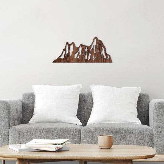 Montaña nevada - Figura decorativa en madera
